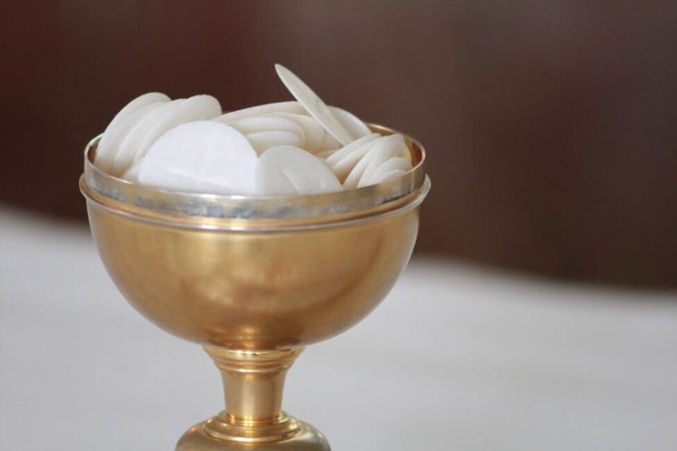 Eleganckie aranżacje na dzień komunii