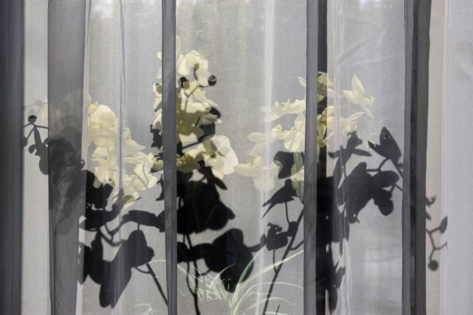 Optymalne rozwiązania do skracania firanek bez obcinania